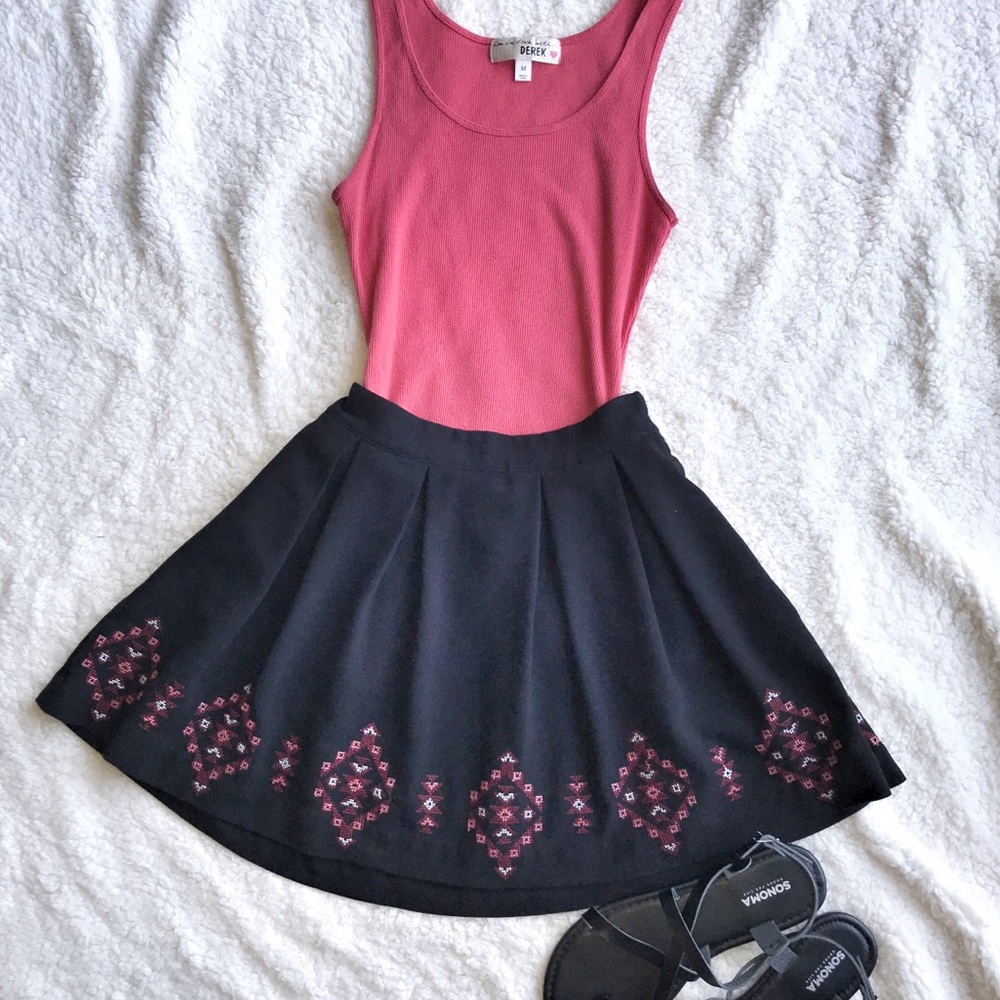 Black Pleated Mini circle Skirt with pockets